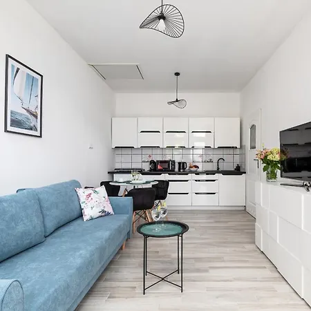 Kolejowa Z Antresola By Renters